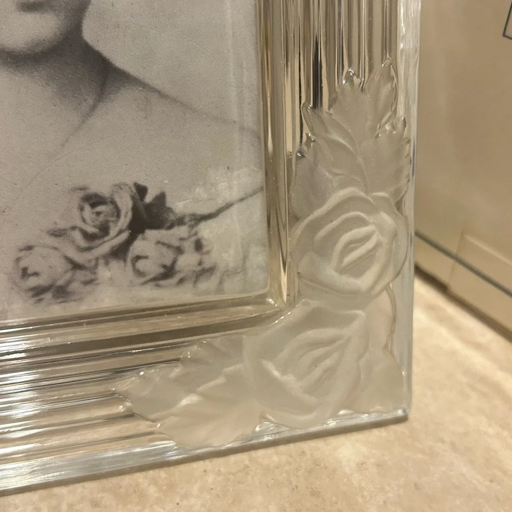 NEVER USED. VINTAGE Illusions Crystal Picture Frame. RARE & SOLID